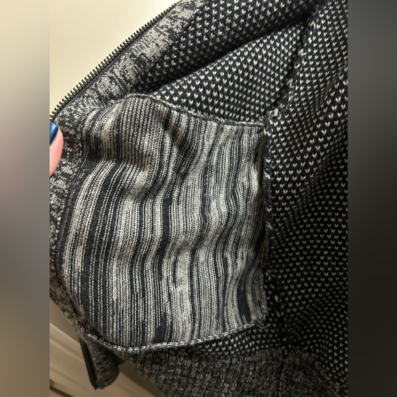Ivivva By Lululemon Just Cozy Hooded Full Zip Sweater Jacket Size 7 - Picture 2 of 7